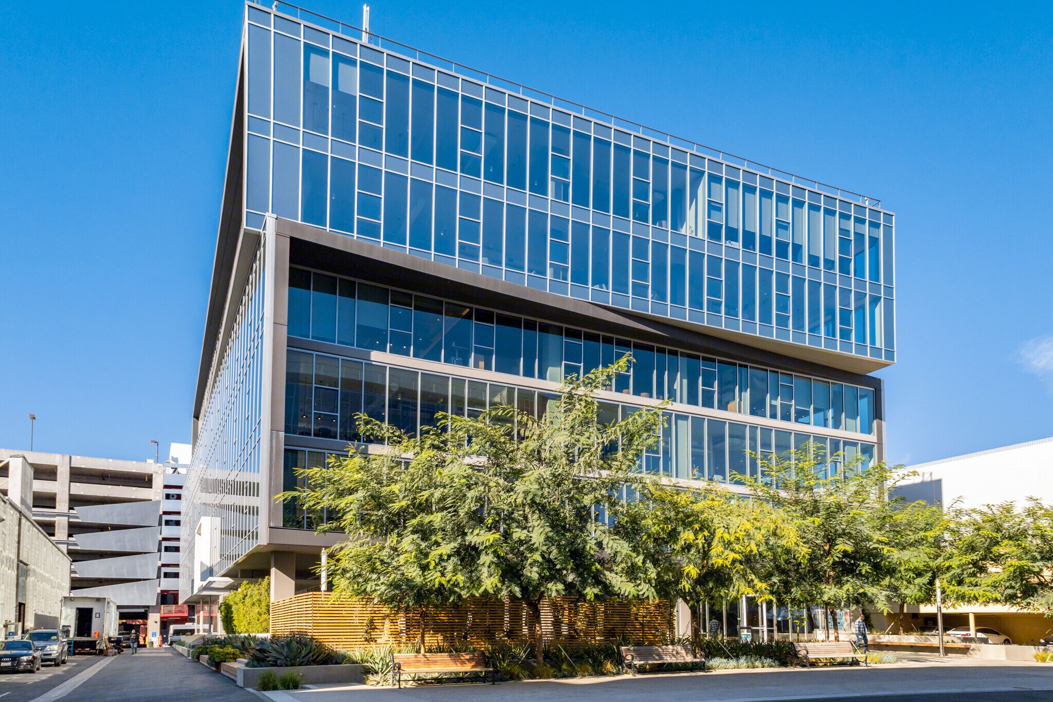 1041 N Formosa Ave, West Hollywood, CA for lease Building Photo- Image 1 of 3