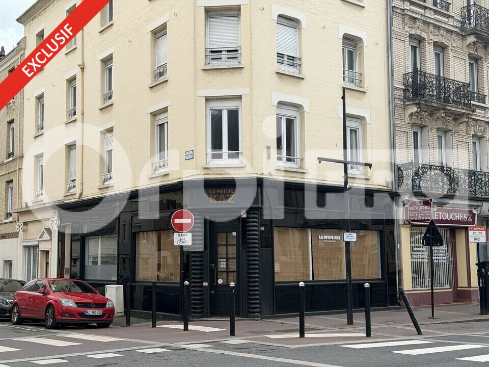 Retail in Le Havre for lease Building Photo- Image 1 of 7
