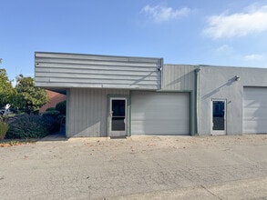 158 Hamilton Dr, Novato, CA for lease Building Photo- Image 1 of 12