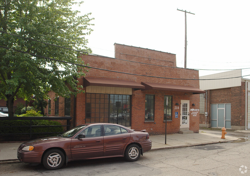 214 N Neilston St, Columbus, OH for lease - Building Photo - Image 3 of 5