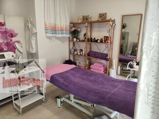 Plus de détails pour Commerce de détail à louer