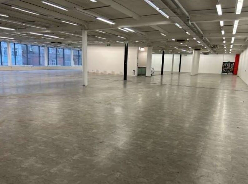 27 Carr St, Ipswich for sale - Interior Photo - Image 3 of 8