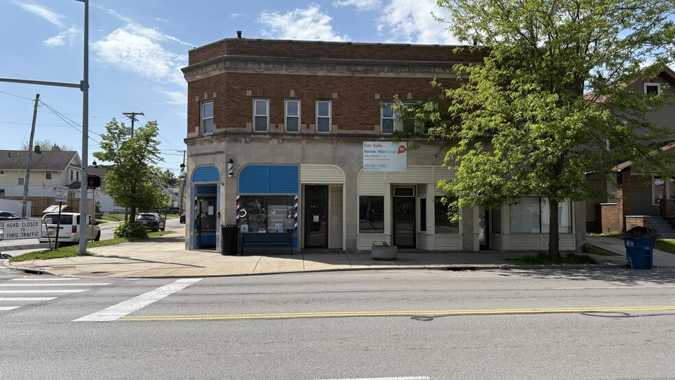 1469-1473 W Sylvania Ave, Toledo, OH for lease - Building Photo - Image 2 of 4