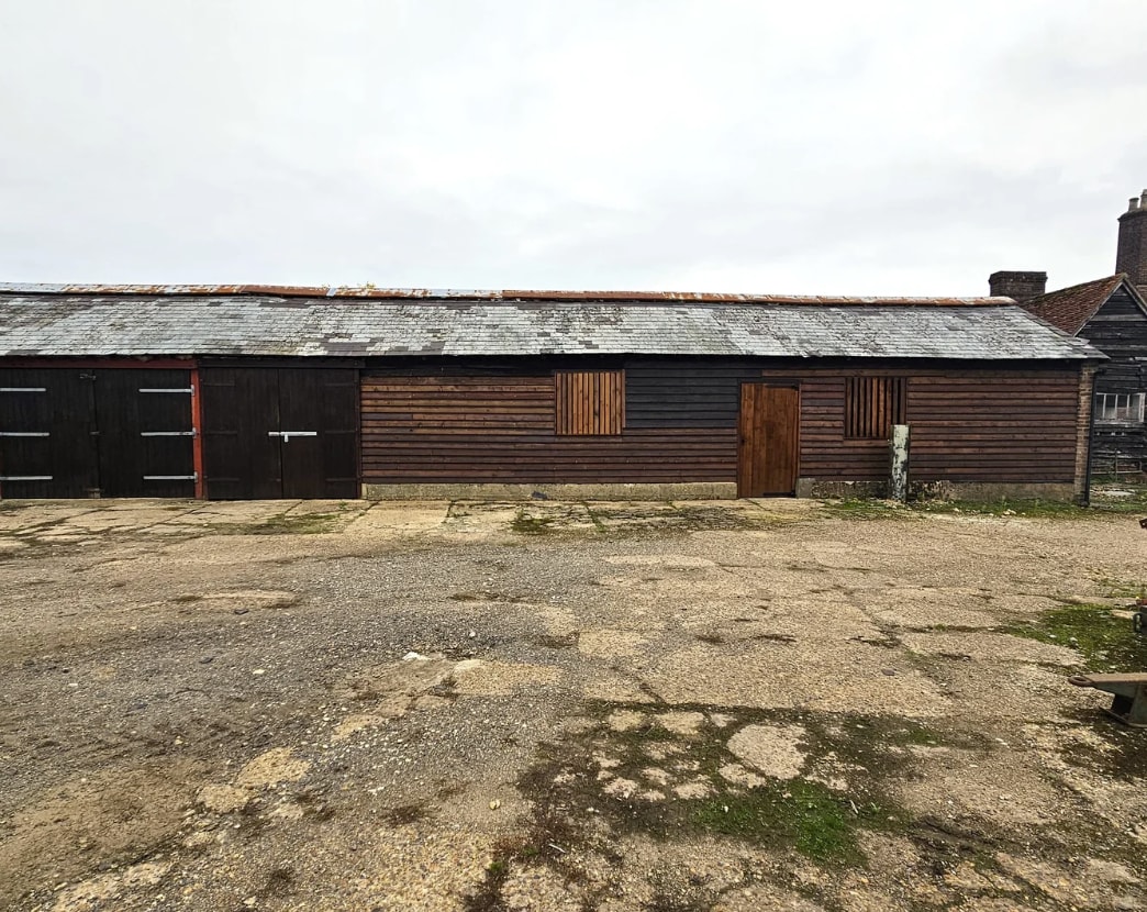 Roe End Farm, Roe End Lane, Markyate for lease Primary Photo- Image 1 of 7