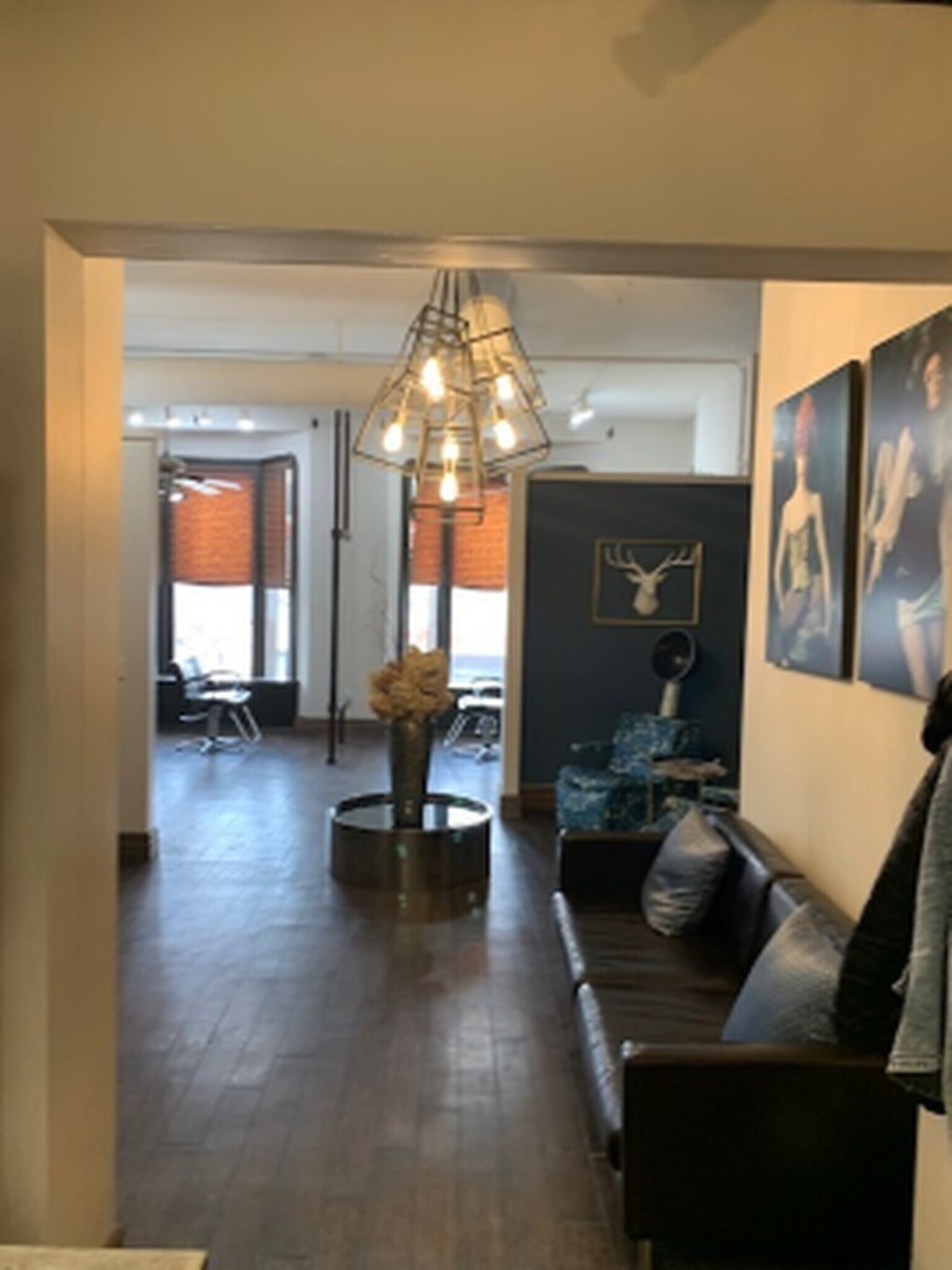 614 W Lake St, Minneapolis, MN for lease Interior Photo- Image 1 of 8