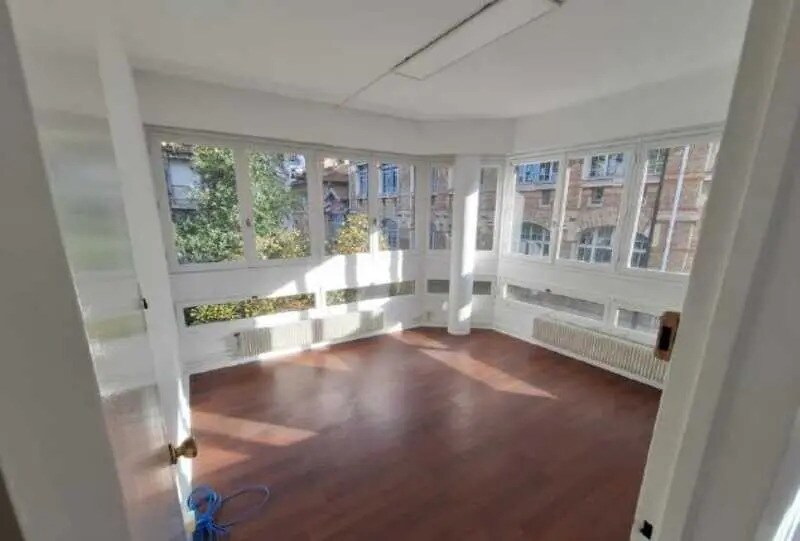Office in Boulogne-Billancourt for lease - Interior Photo - Image 3 of 24