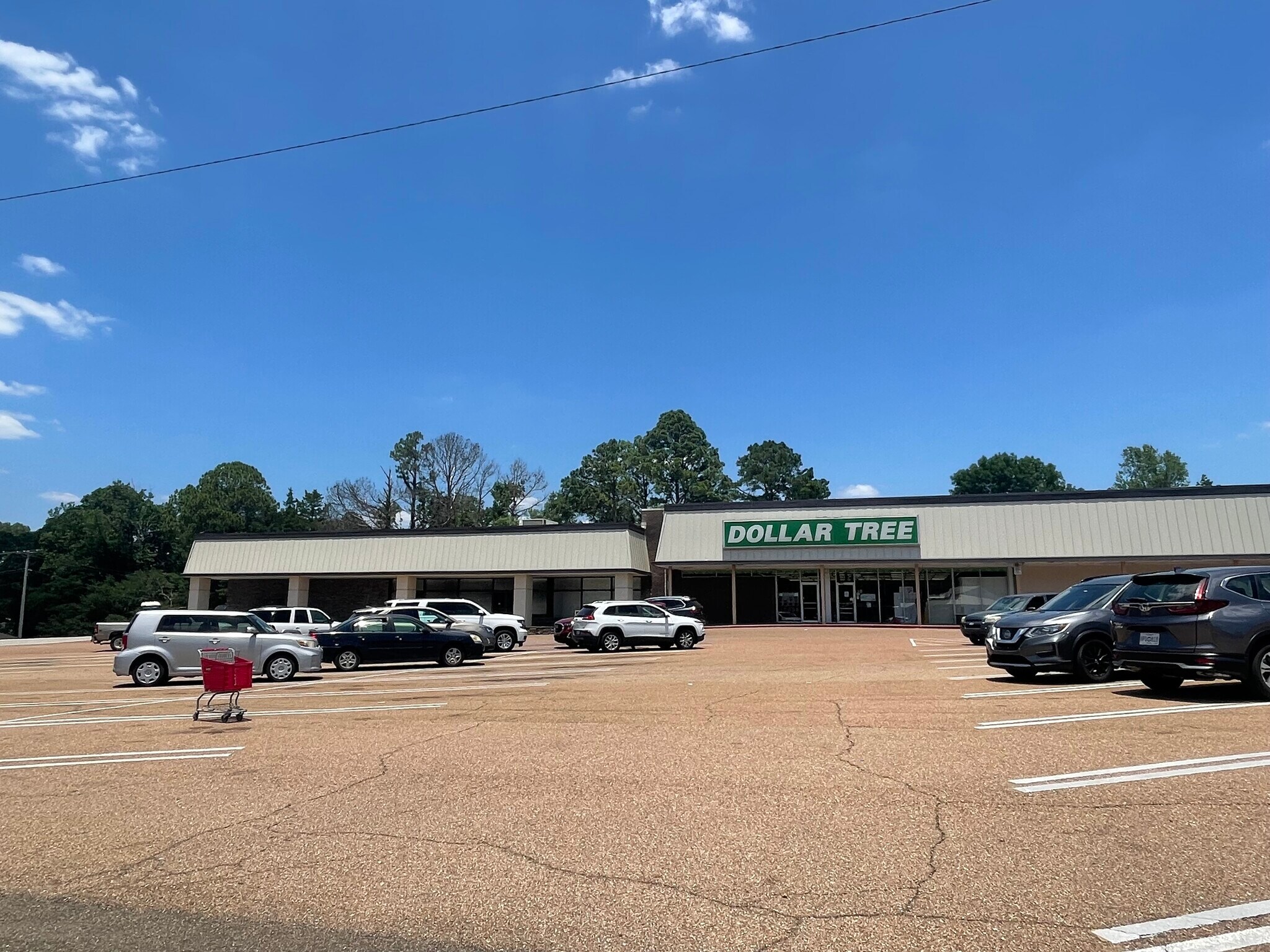 820 W Northside Dr, Clinton, MS for lease Building Photo- Image 1 of 11