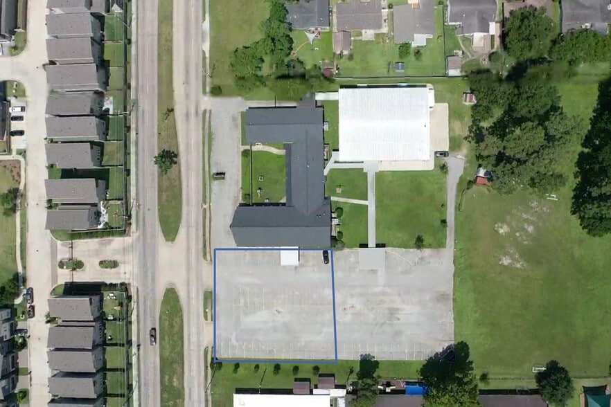 6730 W Tidwell Rd, Houston, TX à louer - Photo du bâtiment - Image 2 de 10
