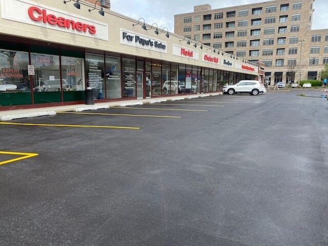 20-40 S Dunton Ave, Arlington Heights, IL for lease Building Photo- Image 1 of 11