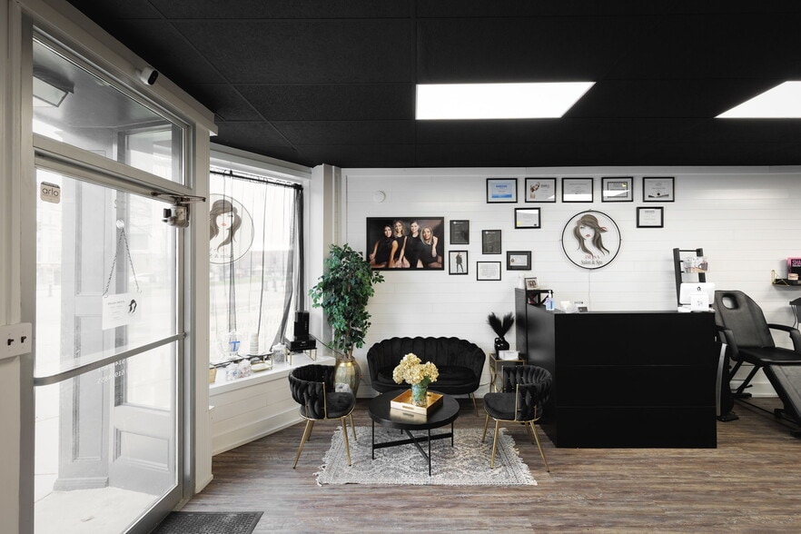 18 Public Sq, Watertown, NY à vendre - Photo intérieure - Image 3 de 21