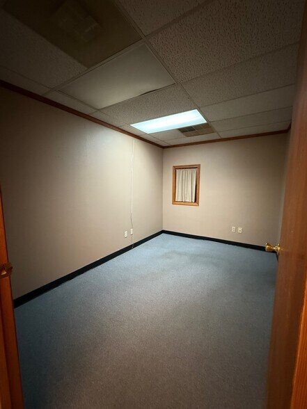 2312 W Pawnee St, Wichita, KS à louer - Photo intérieure - Image 3 de 10