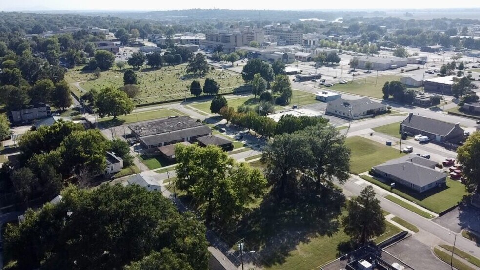 521 S 16th St, Fort Smith, AR for sale - Aerial - Image 2 of 4