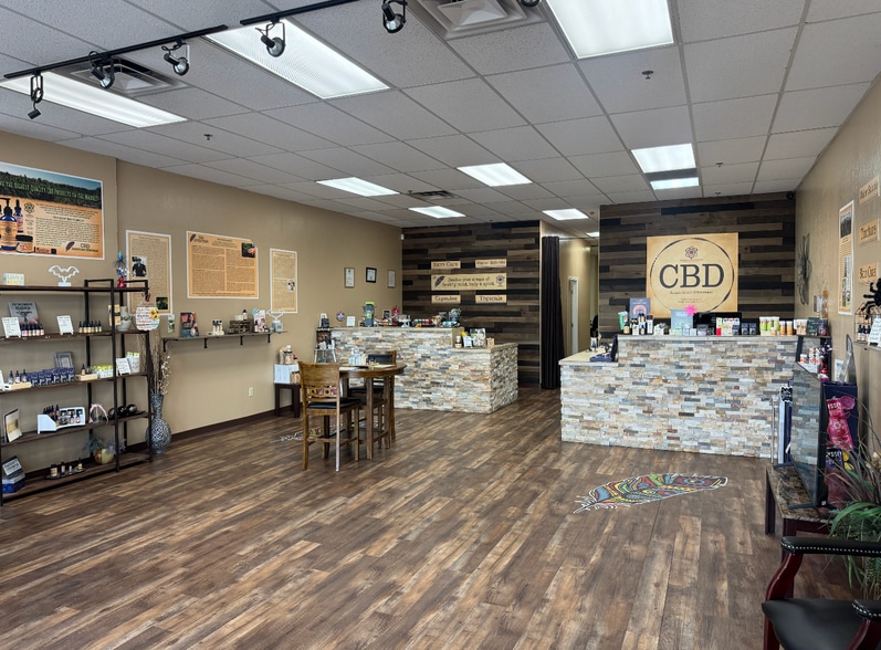 1300 E Plumb Ln, Reno, NV for lease - Building Photo - Image 3 of 9