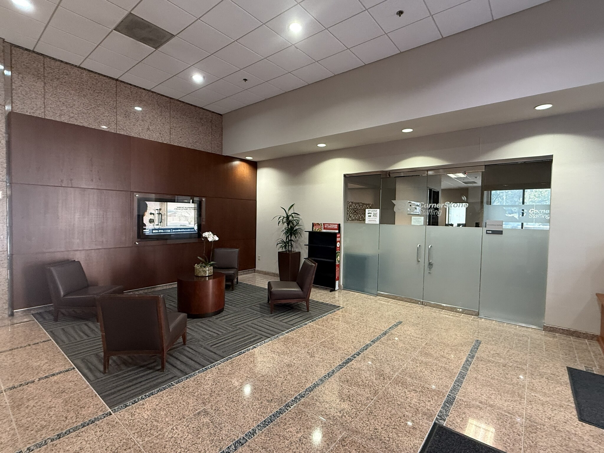 2435 N Central Expy, Richardson, TX à louer Photo intérieure- Image 1 de 10