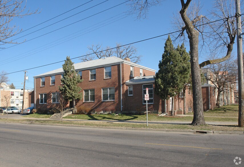 1614 E 24th St, Minneapolis, MN à vendre - Photo du bâtiment - Image 2 de 2