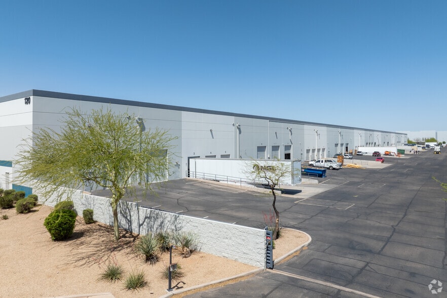 120 E Corporate Pl, Chandler, AZ for lease - Building Photo - Image 3 of 5