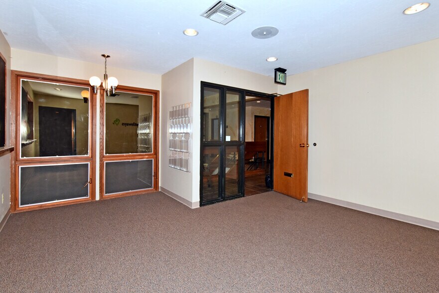 2525 W 16th St, Greeley, CO à vendre - Photo du bâtiment - Image 2 de 22