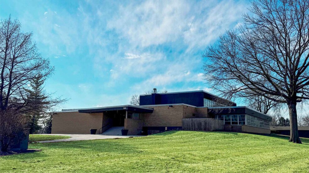 1200 12th St, West Des Moines, IA à vendre - Photo du bâtiment - Image 2 de 15