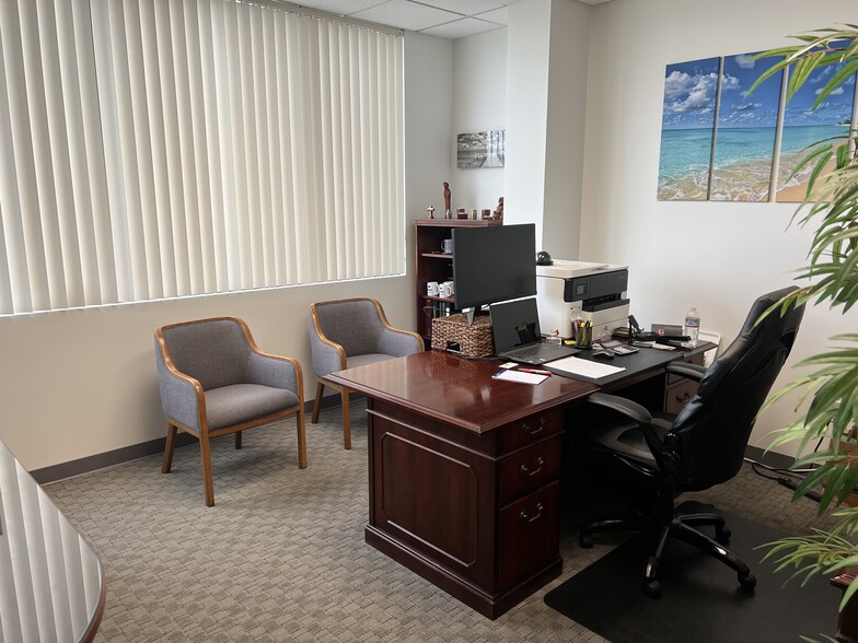 380 S Melrose Dr, Vista, CA for lease - Interior Photo - Image 3 of 6