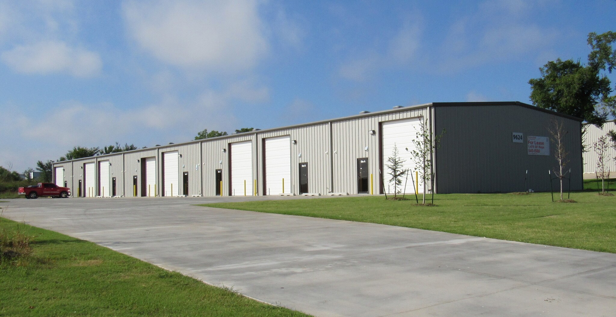 9624 W Reno Ave, Oklahoma City, OK à louer Photo du bâtiment- Image 1 de 3