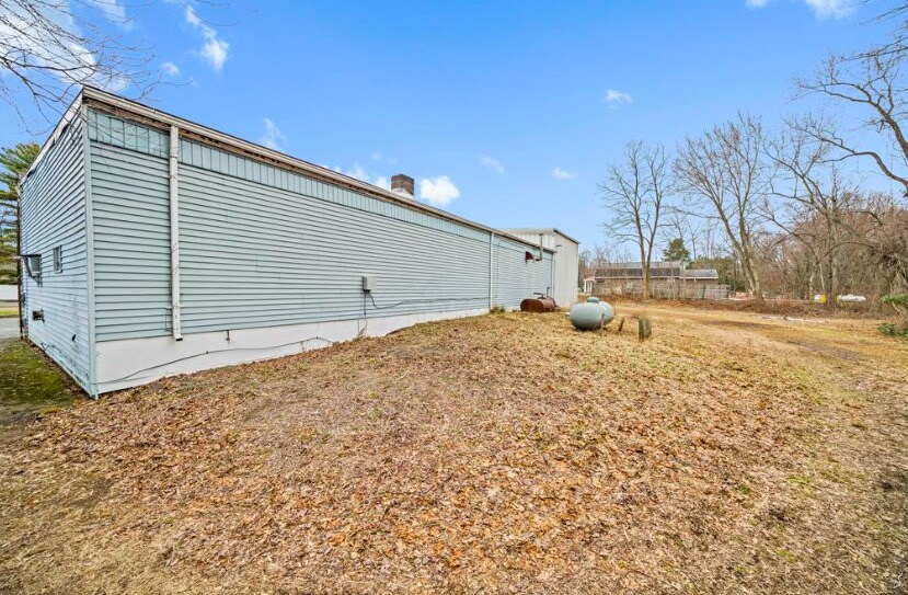 68 South Rd, Somers, CT à vendre - Photo du bâtiment - Image 3 de 8