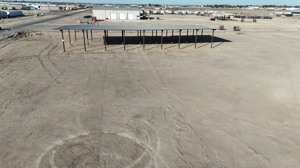 2086 Oil Mill Rd, Pecos, TX à louer - Photo du bâtiment - Image 2 de 32