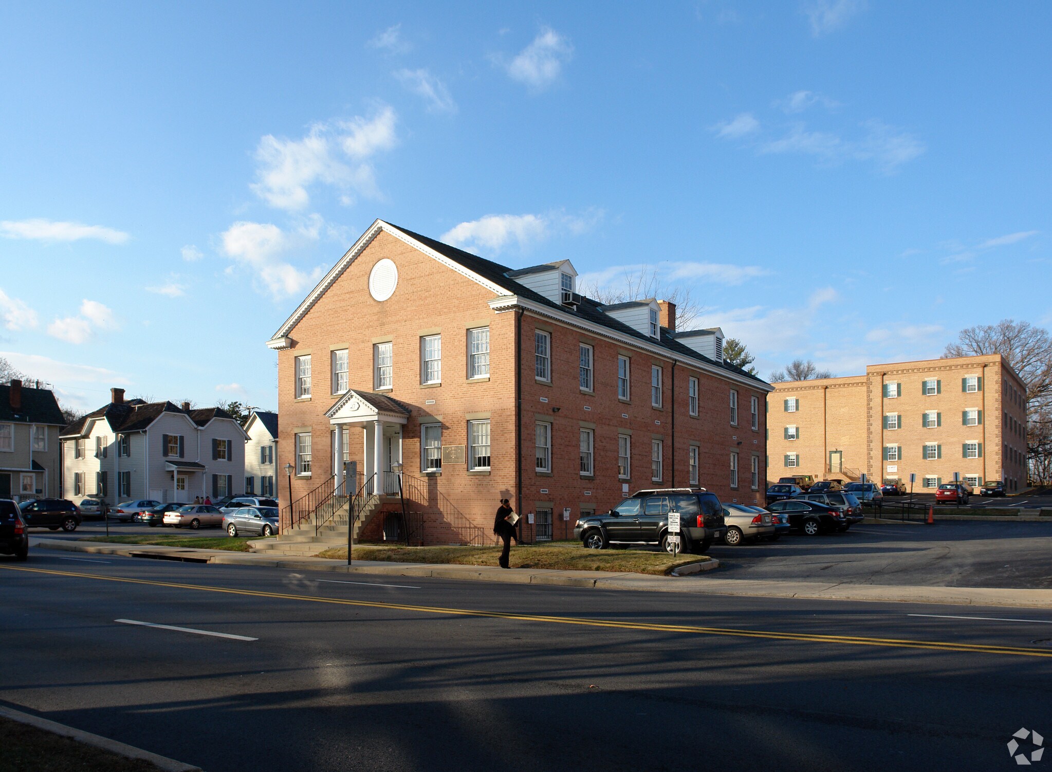 27 W Jefferson St, Rockville, MD for lease Primary Photo- Image 1 of 3