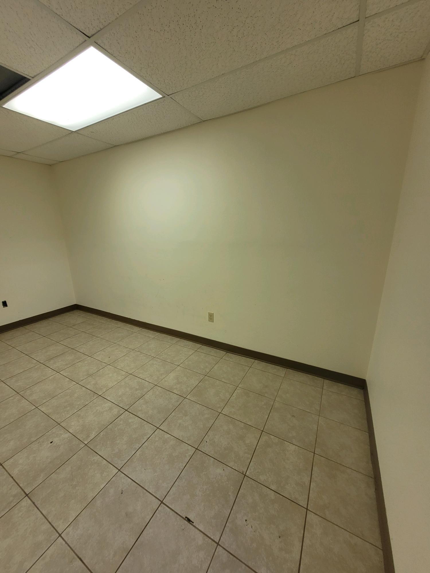 202 N Loop 1604 W, San Antonio, TX à louer Photo intérieure- Image 1 de 4