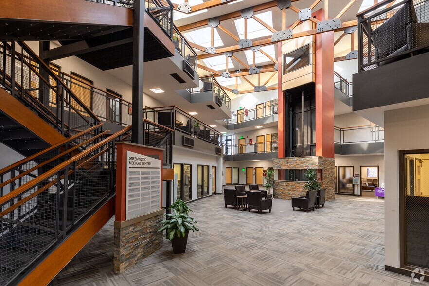 7180 E Orchard Rd, Centennial, CO à louer - Hall d’entrée - Image 3 de 6