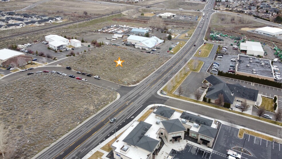 West Clearwater Avenue, Kennewick, WA à vendre - Photo du bâtiment - Image 3 de 3