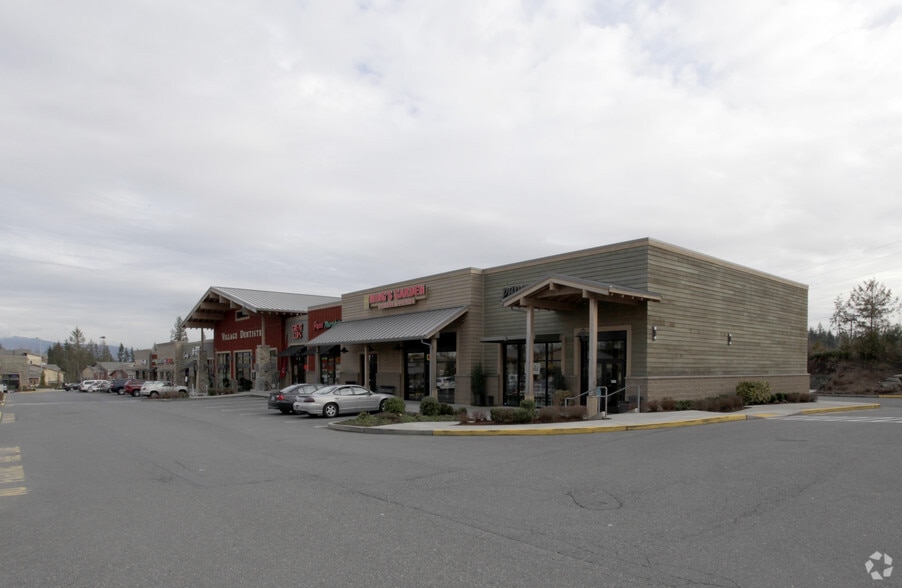 23515 NE Novelty Hill Rd, Redmond, WA for lease - Building Photo - Image 1 of 5