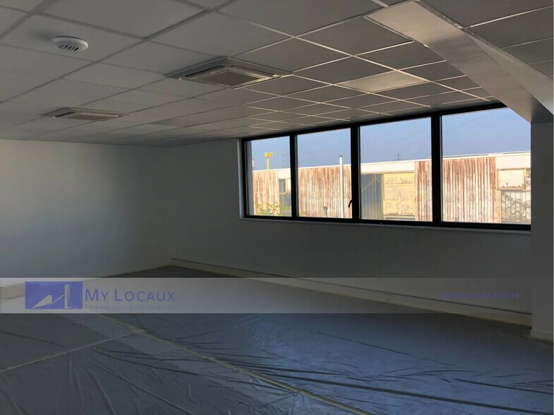 Flex dans Villeneuve-la-Garenne à louer - Photo intérieure - Image 2 de 5