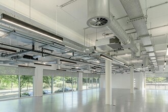 1 North Fourth St, Milton Keynes for lease Interior Photo- Image 1 of 4