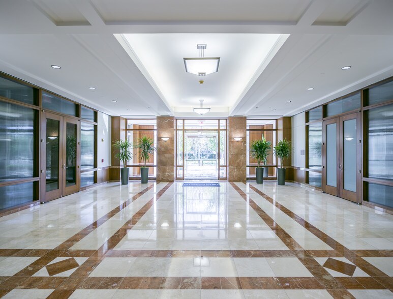 13135 Dairy Ashford Rd, Sugar Land, TX for lease - Interior Photo - Image 3 of 6