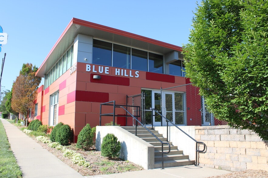 5008 Prospect Ave, Kansas City, MO for lease - Building Photo - Image 1 of 2