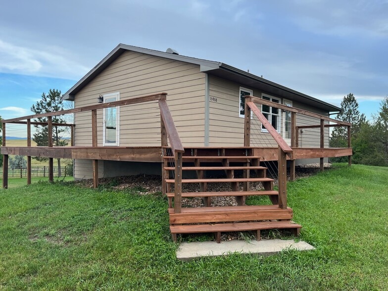 19908 Bear Butte Rd, Whitewood, SD à vendre - Photo du bâtiment - Image 3 de 27