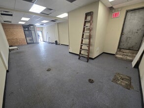 1323 Randall Ave, Bronx, NY for lease Interior Photo- Image 1 of 4