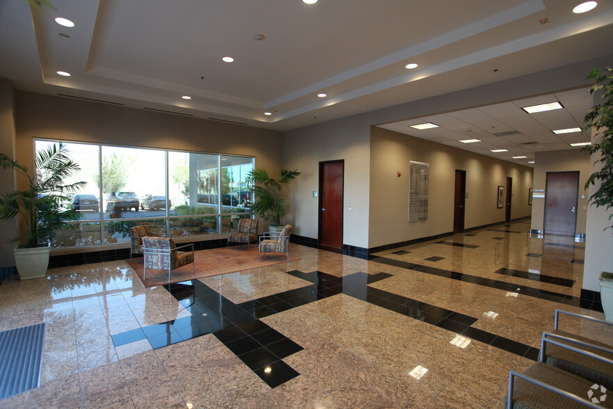 7455 W Washington Ave, Las Vegas, NV for sale - Lobby - Image 1 of 1