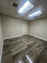 6101 W Atlantic Blvd, Margate, FL à louer Photo intérieure- Image 1 de 3