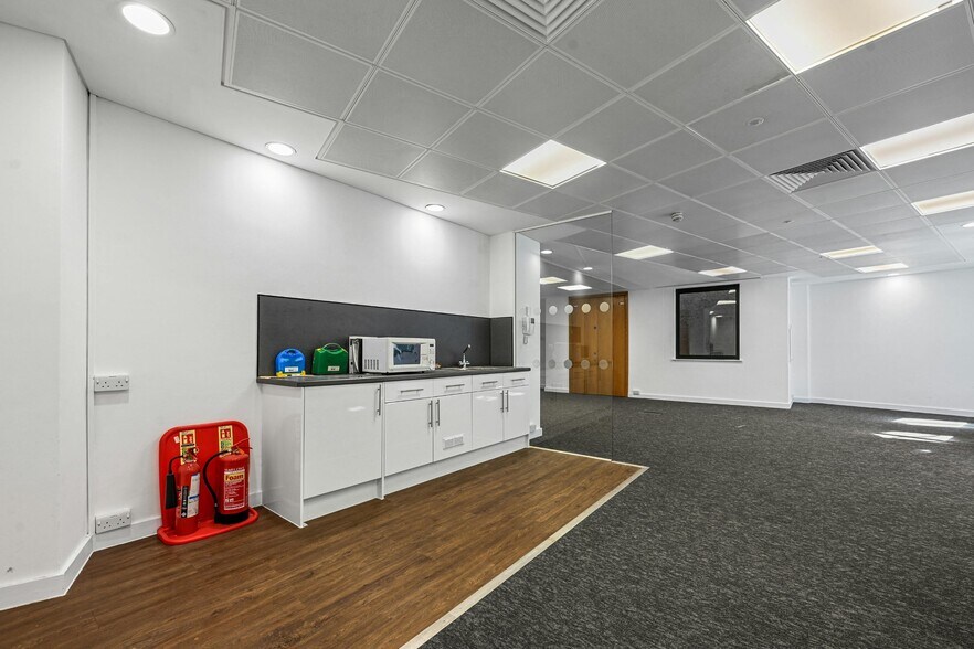 79-80 Petty France, London for lease - Building Photo - Image 2 of 24