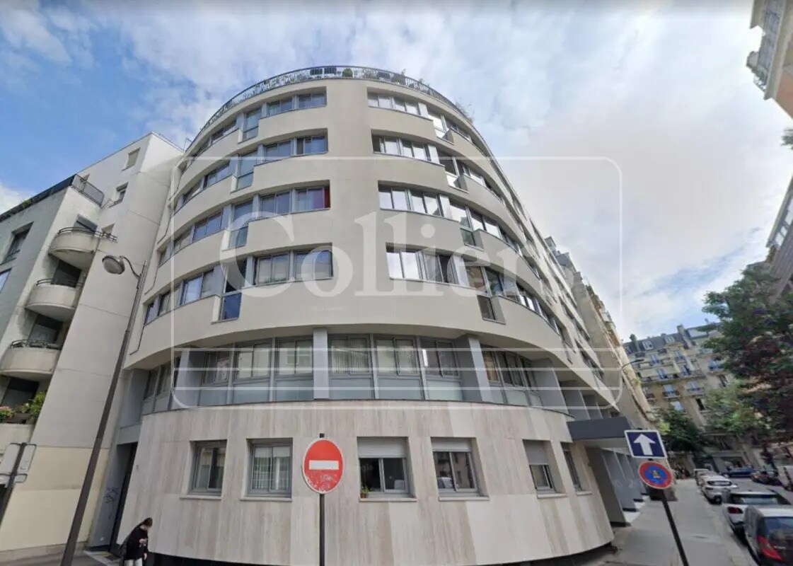 Office in Paris for lease Building Photo- Image 1 of 14