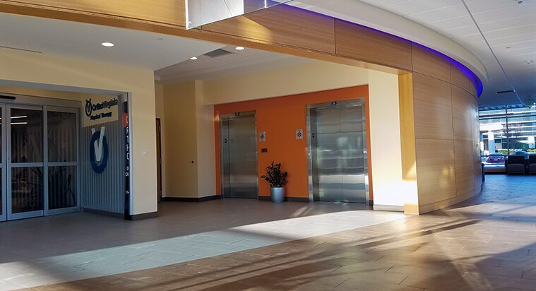 8200 Meadowbridge Rd, Mechanicsville, VA à louer - Photo du bâtiment - Image 2 de 4