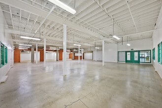 2440 S Sepulveda Blvd, Los Angeles, CA à louer Photo intérieure- Image 2 de 4