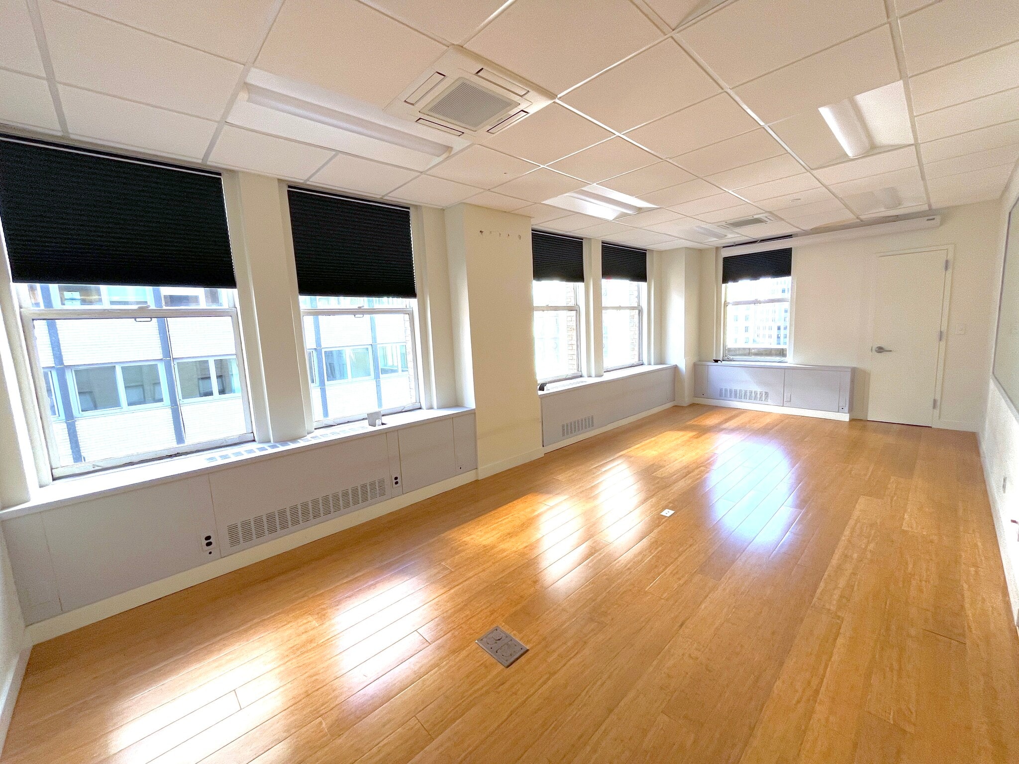 11 Hanover Sq, New York, NY for lease Interior Photo- Image 1 of 6