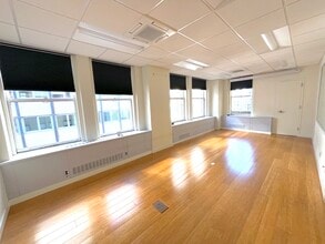 11 Hanover Sq, New York, NY for lease Interior Photo- Image 1 of 6