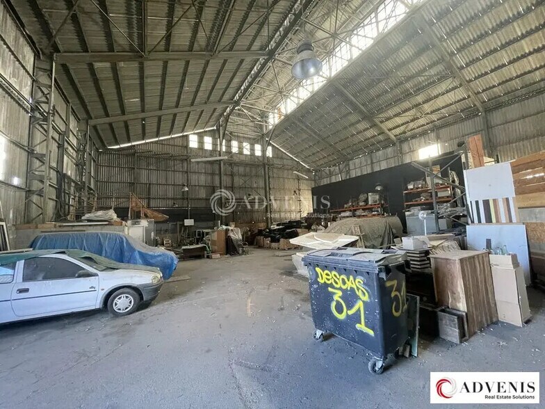 Flex in Bordeaux for lease - Interior Photo - Image 2 of 5