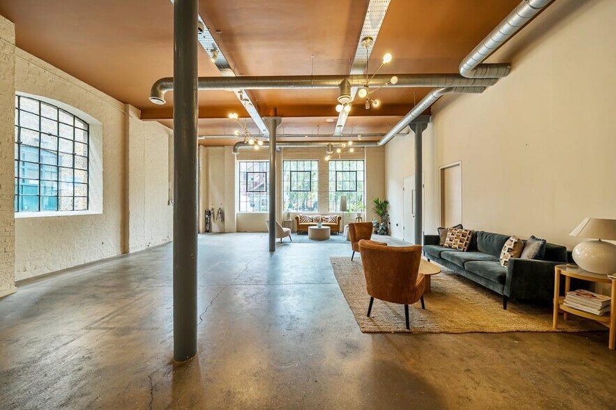 Hackney Rd, Londres à louer - Photo du bâtiment - Image 3 de 70