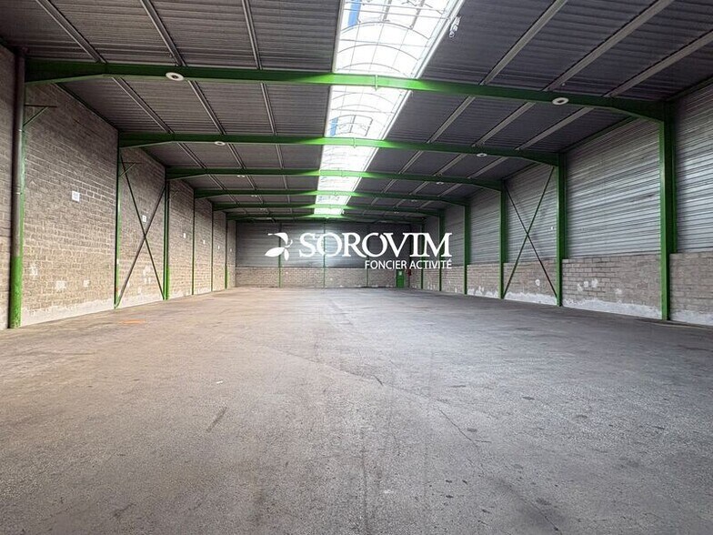 Flex in Genas for lease - Interior Photo - Image 3 of 7