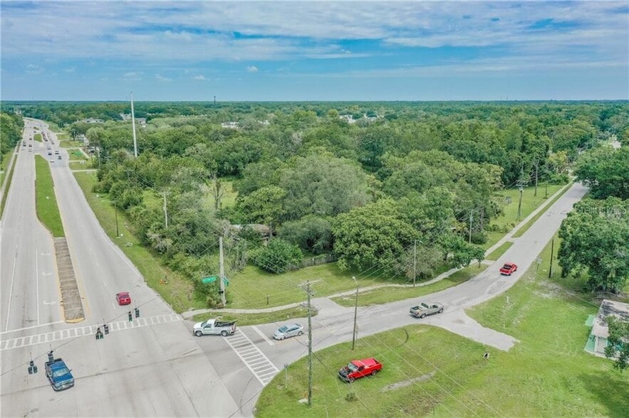 12208 Four Oaks Rd, Tampa, FL for lease - Building Photo - Image 2 of 7