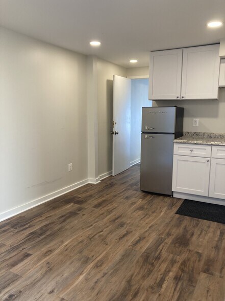 819 S Broadway, Baltimore, MD à louer - Photo intérieure - Image 3 de 13